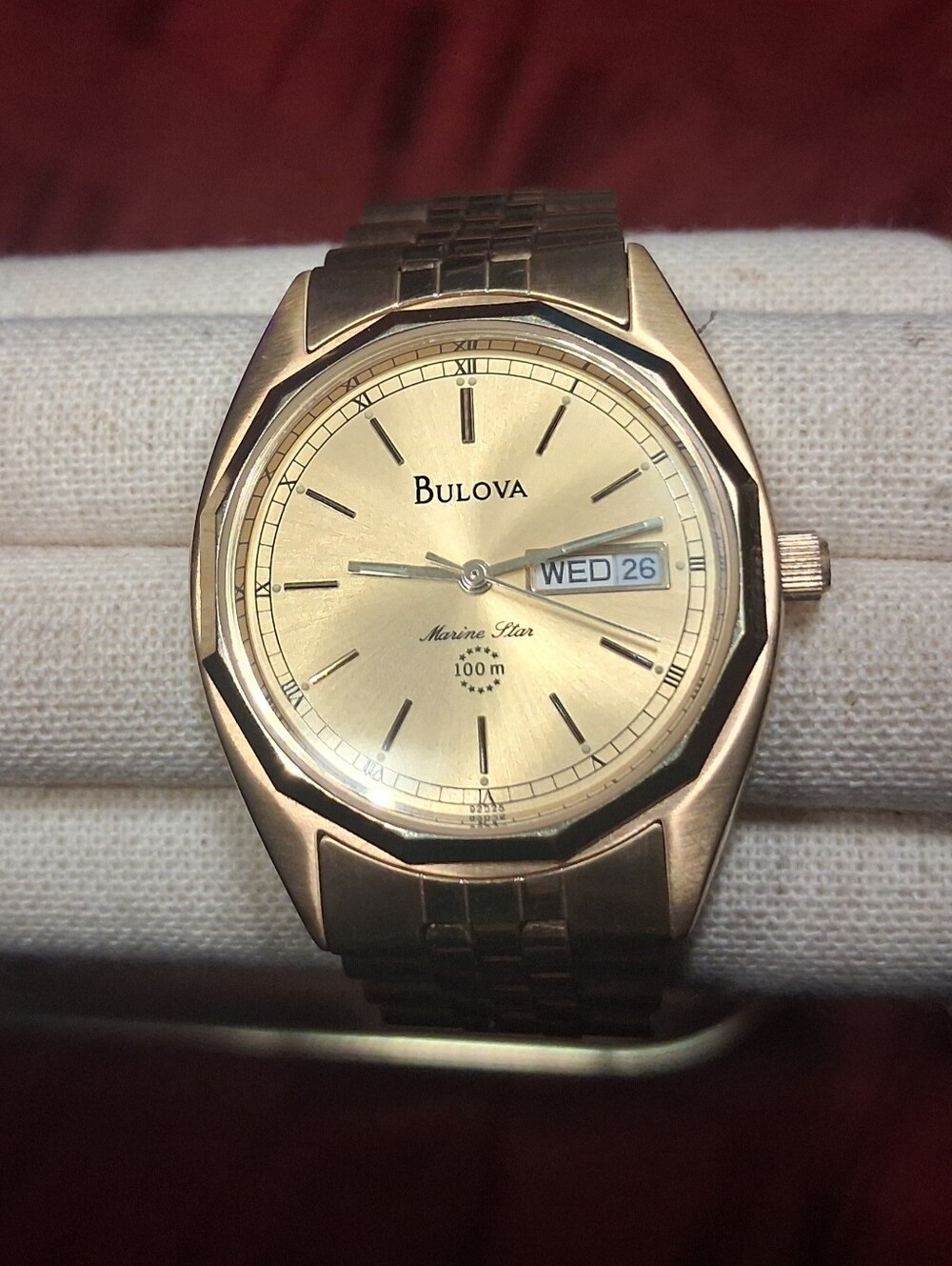 Pristine Vintage Bulova Marine Star 92D25 Watch